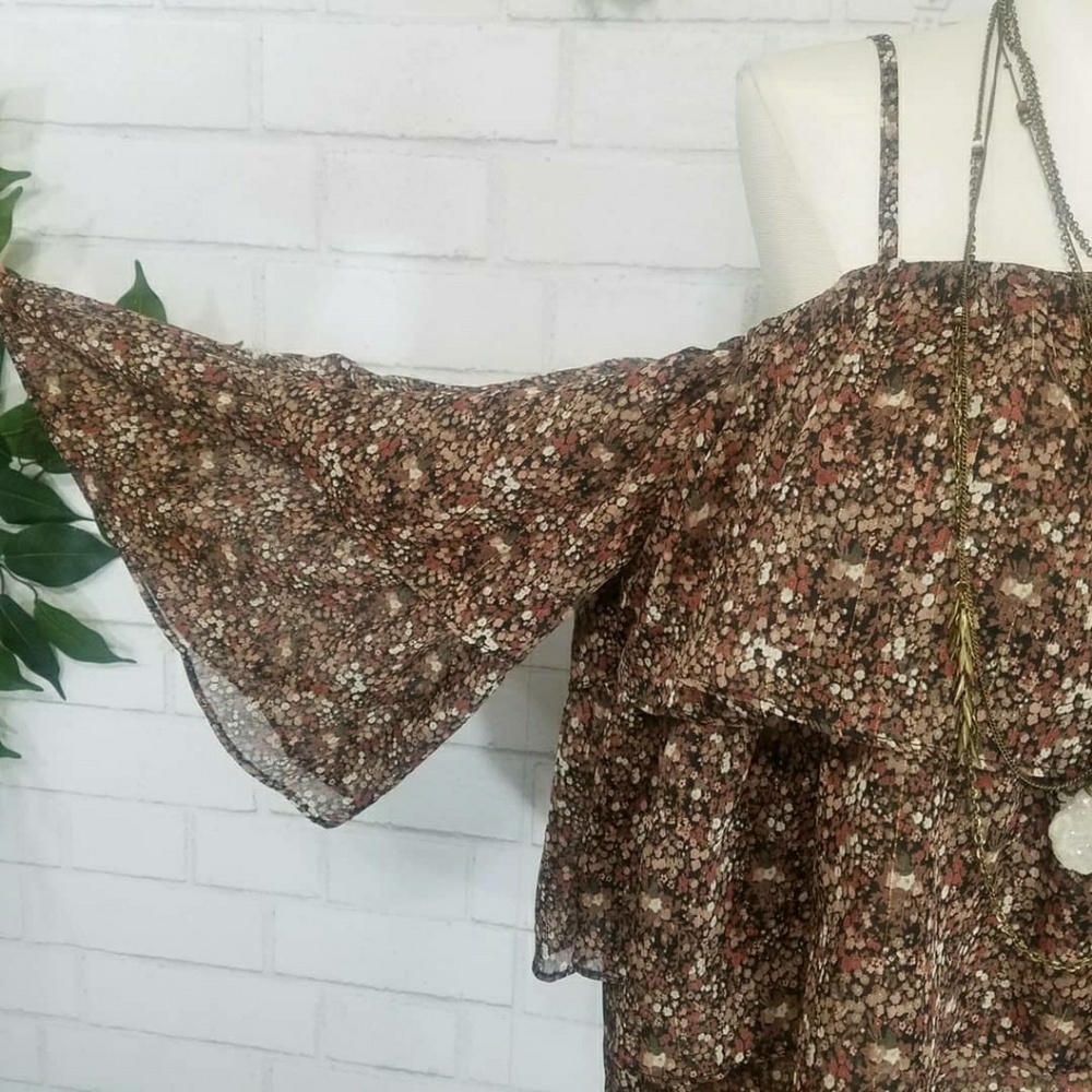 Floral Multi Way Cold Shoulder Ruffle Blouse - Picture 2 of 4
